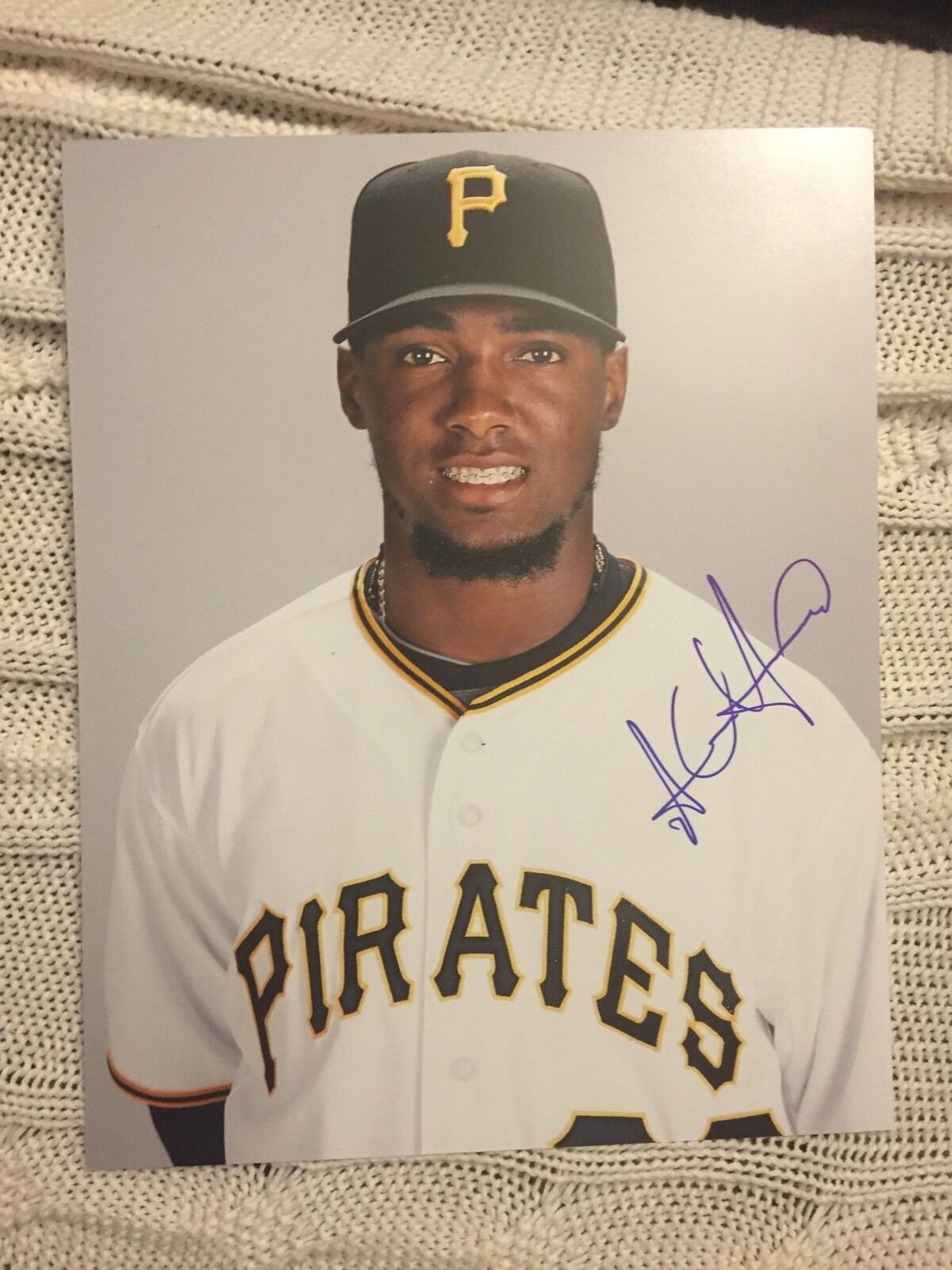 Alen Hanson Signed 8 X 10 Photo Autographed Pirates