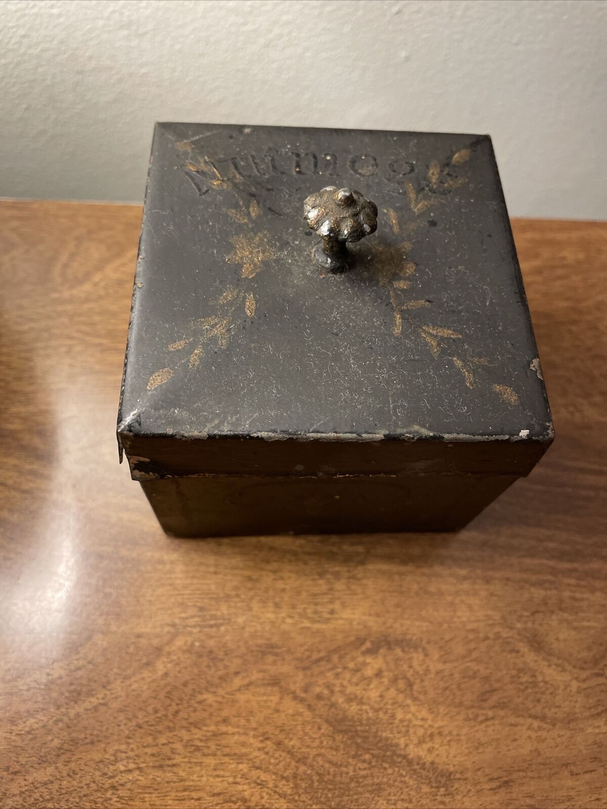 Vintage Nutmeg Tin  Metal Box Tin Handle