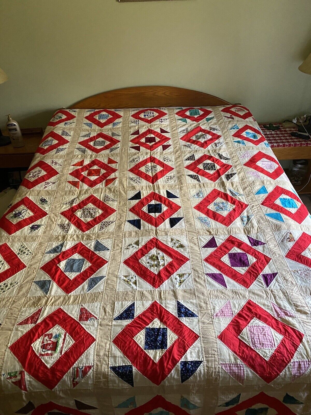 Antique Early 1930s Estate Quilt Spread Patchwork Diamond Off White 92”x64”