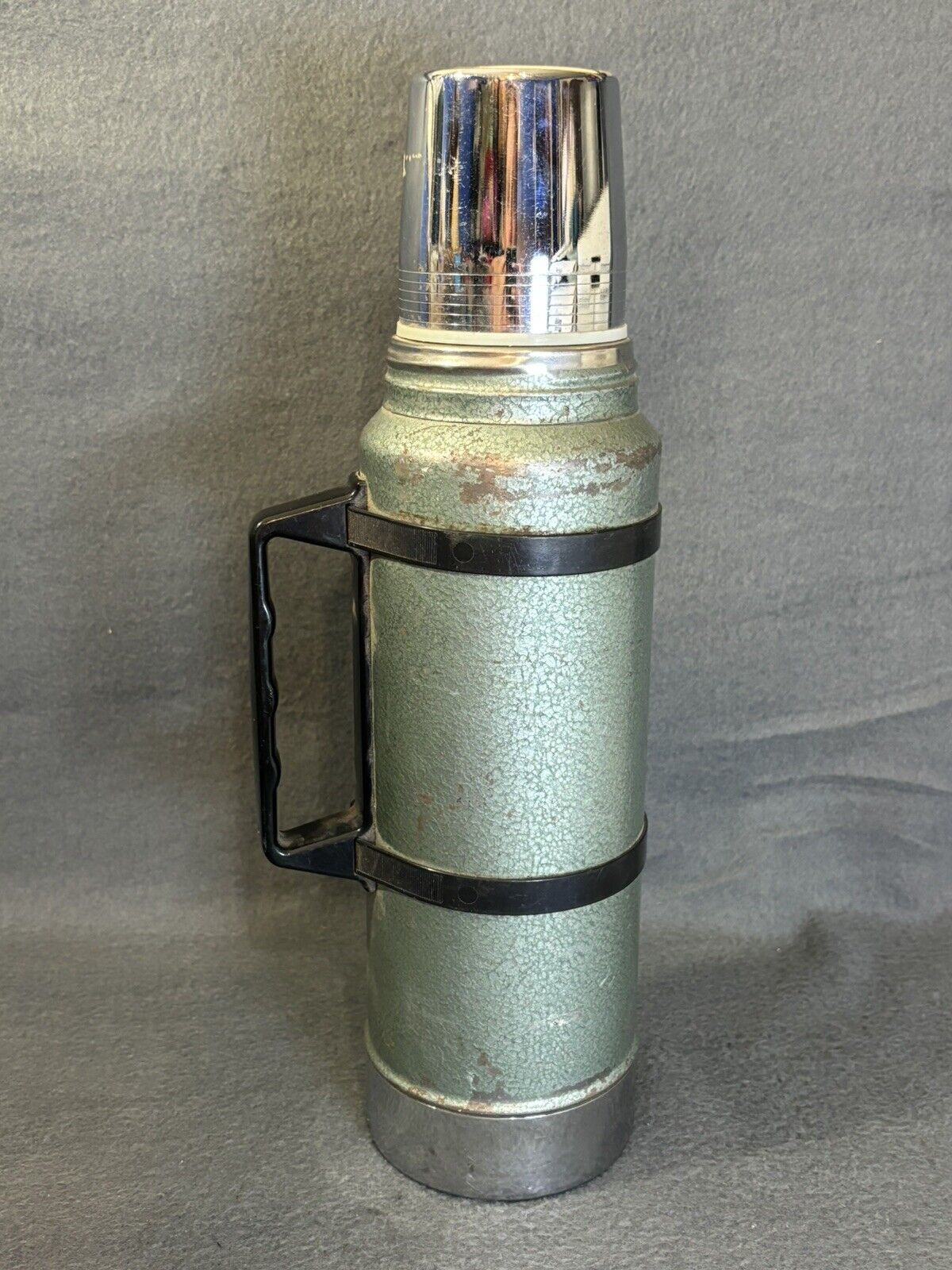 Vintage Stanley Aladdin Green Metal Insulated Thermos Quart Size A 944C
