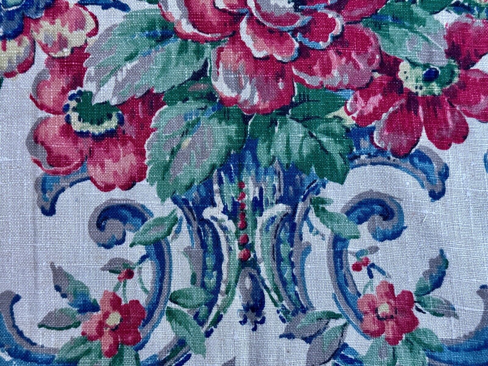 1920s Hollywood Neoclassical mts Jacobean ROSES Barkcloth Era Fabric Delft Style