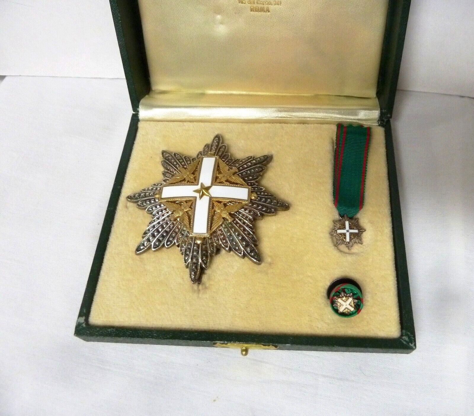 ORDER ITALIAN ITALY SET OF ORDER GRAND OFFICIER OF THE REPUBLIC WITH CASE MEDAL