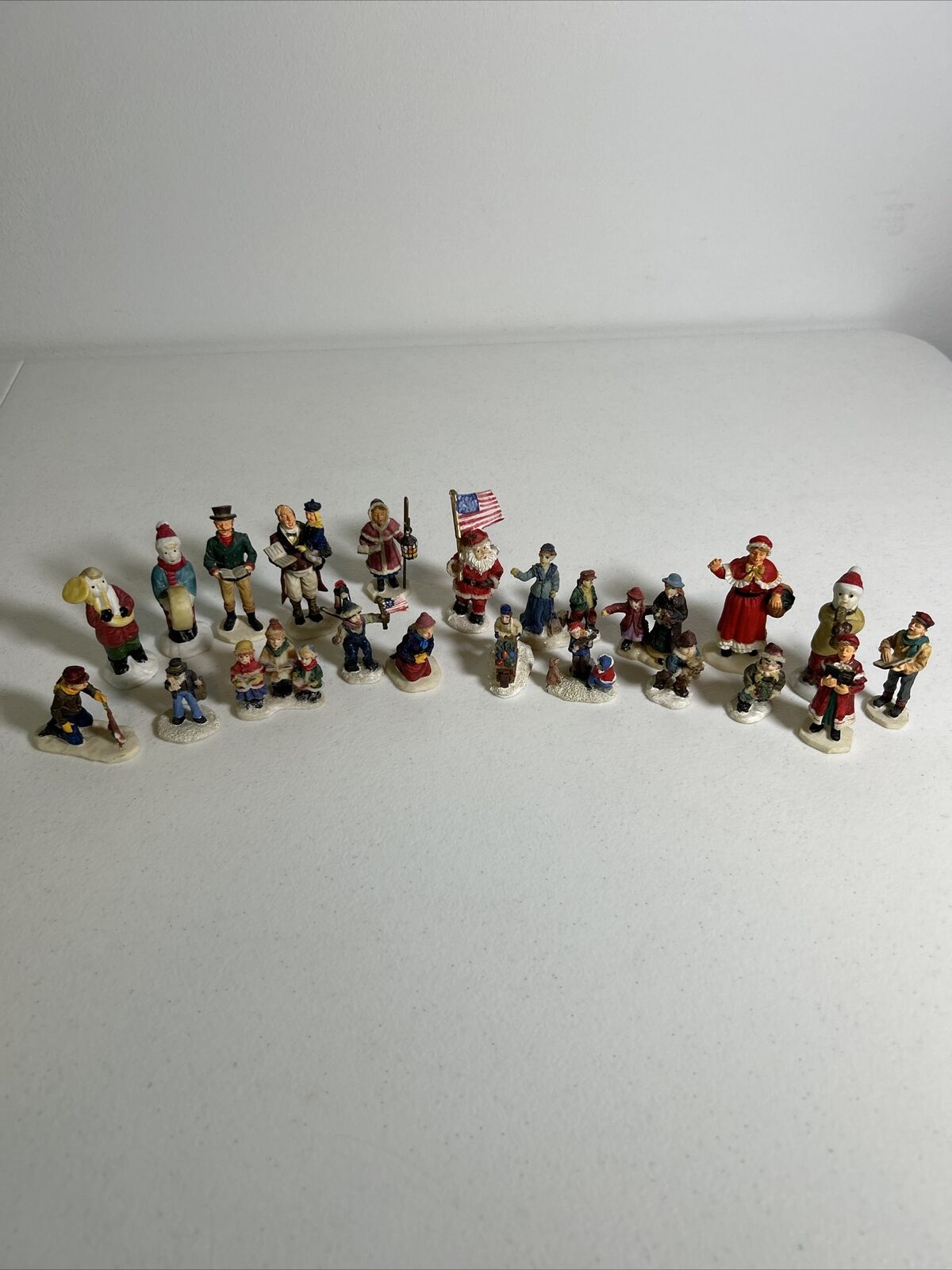 Lemax Christmas Village Figurines Lot of 21- See Photos- Fast & Safe Shipping