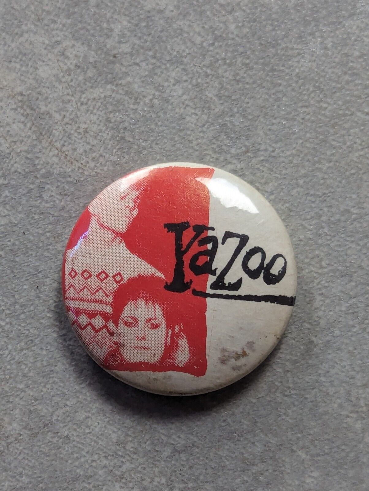 Vintage 80s Yazoo PIN BADGE 