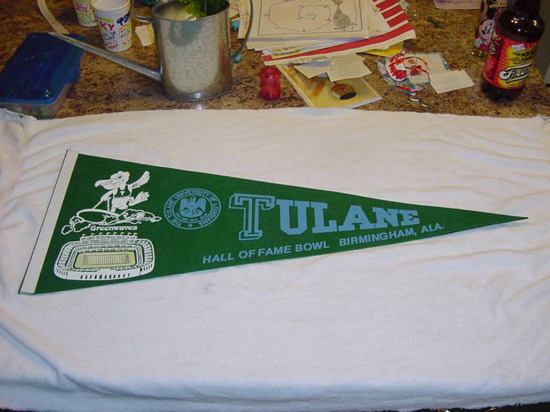 VINTAGE 1960\'s Tulane Green Wave HOF Game Green Full Size Pennant, MINT