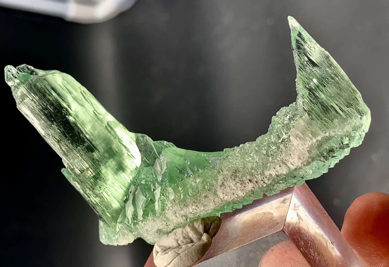 170 Carat Beautiful Unique Shape Kunzite Crystal Hiddenite From Afghanistan 