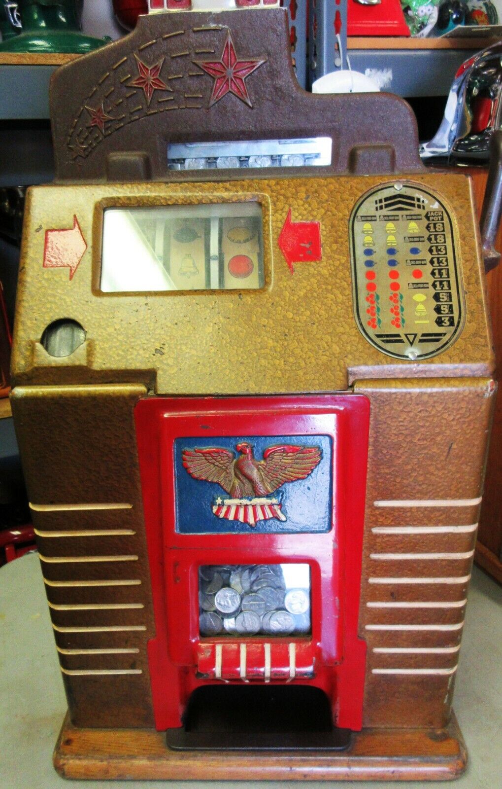 Jennings 5c Victory Chief Slot Machine circa 1940\'s