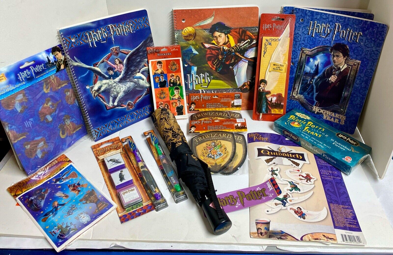 HARRY POTTER GIGANTIC LOT OF PICTURE BOOKS, TOYS TOO MUCH TO LIST -2000’s