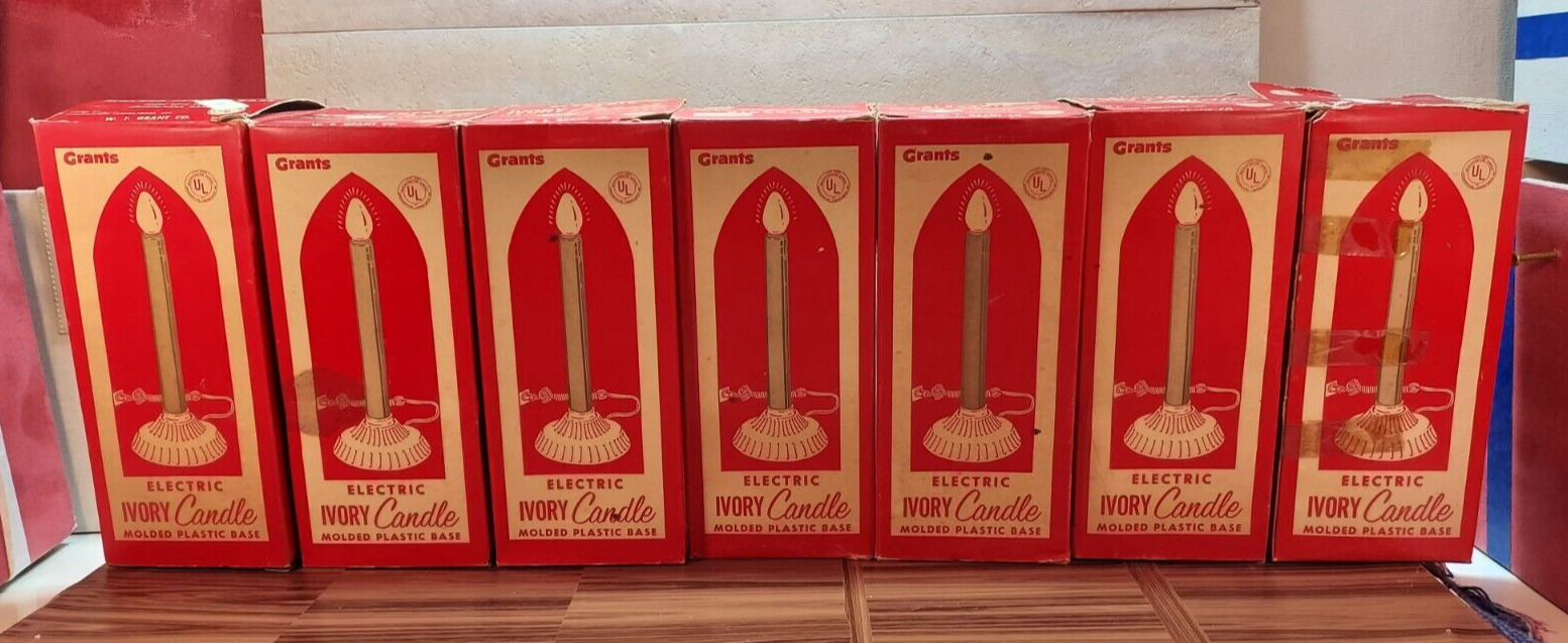 7 Vintage Grants Electric Ivory Candles No 131R Molded Plastic Base in Boxes
