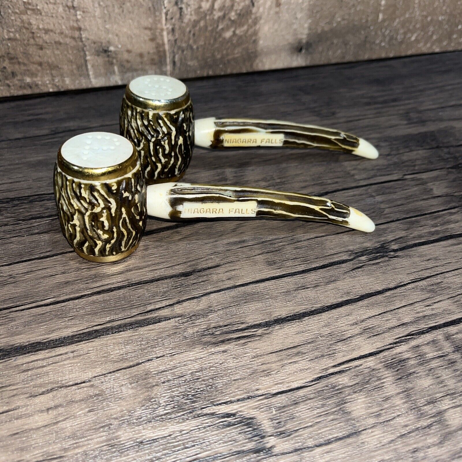 Vintage Faux Wood Pipes Plastic Salt Pepper Shakers From Niagara Falls
