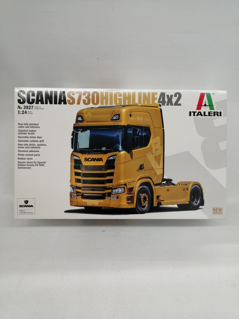 1 24 Model kit model number  SCANIA S730 HIGHLINE ITALERI