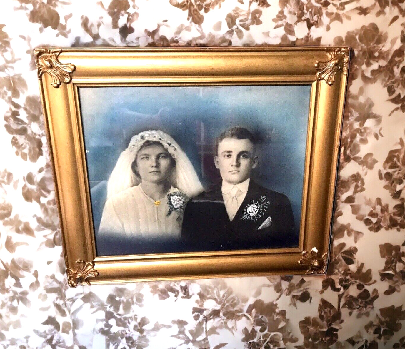 Antique Victorian Couple Wedding Portrait in Gold Gilt Frame with Glass