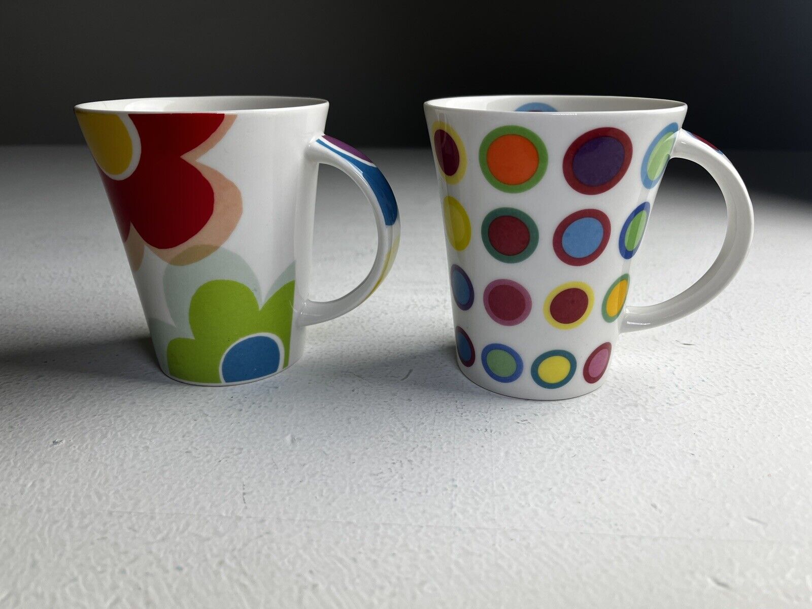 Great Shakes Colorful Spots Flowers Mugs - Set of 2