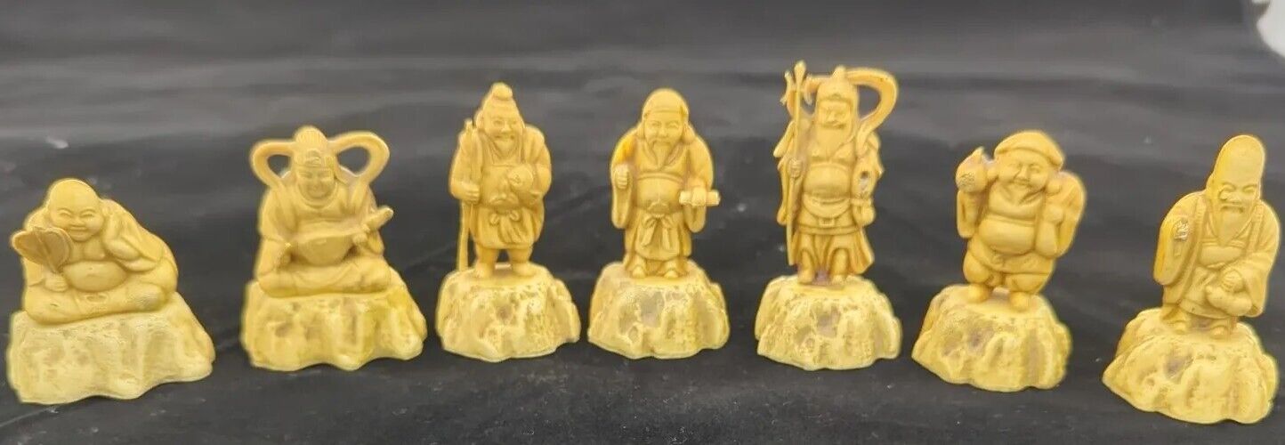 Vintage Miniature Japanese Kutani Seven Lucky Gods Figurines 7  Immortals 