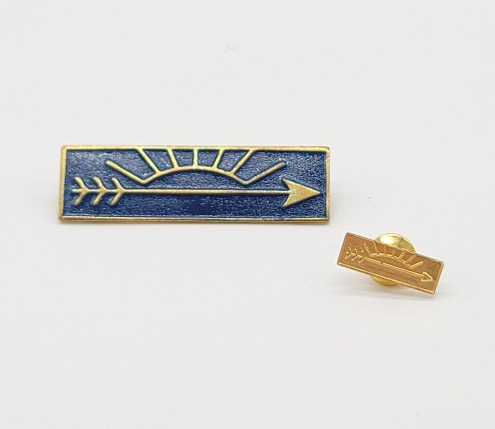 2pc Vintage Boy Scouts Of America BSA Arrow of Light Rank Award Blue Pin Badge