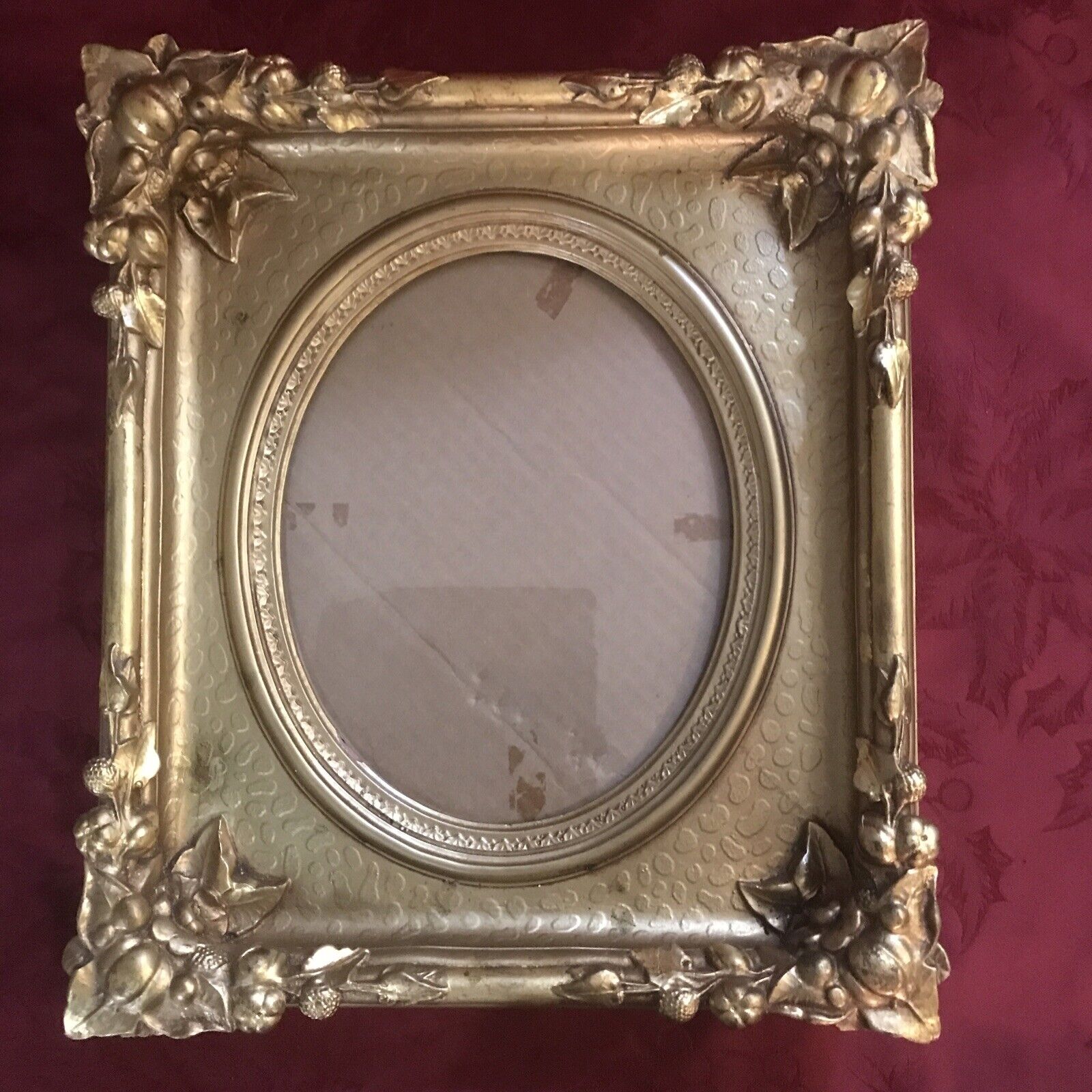 Antique Gilt Gold Plaster Frame Ornate Oval 13x15” Opening 10x8” #1