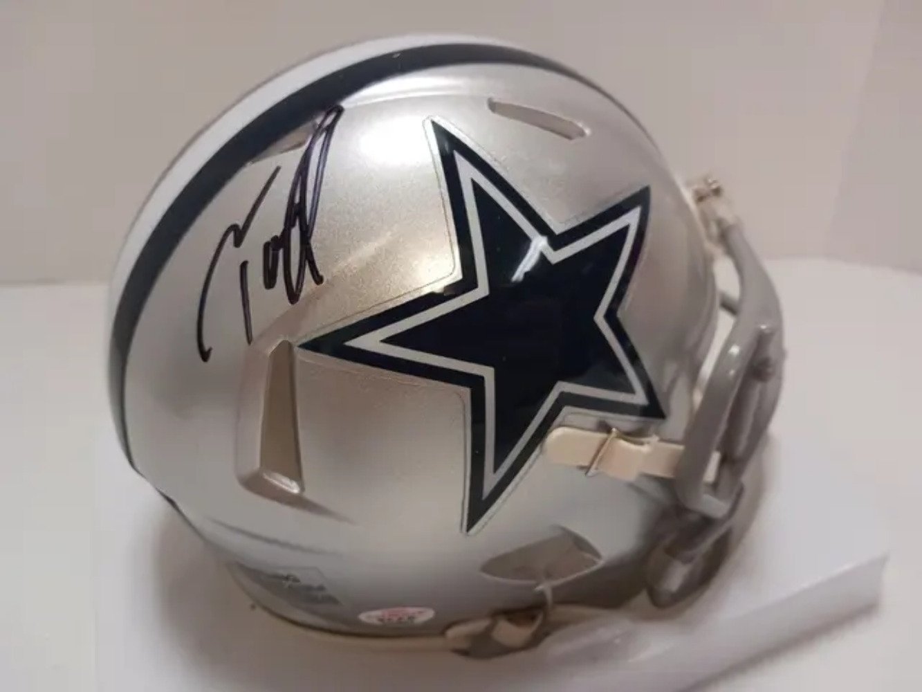Tony Pollard of the Dallas Cowboys signed autographed mini football helmet PAAS