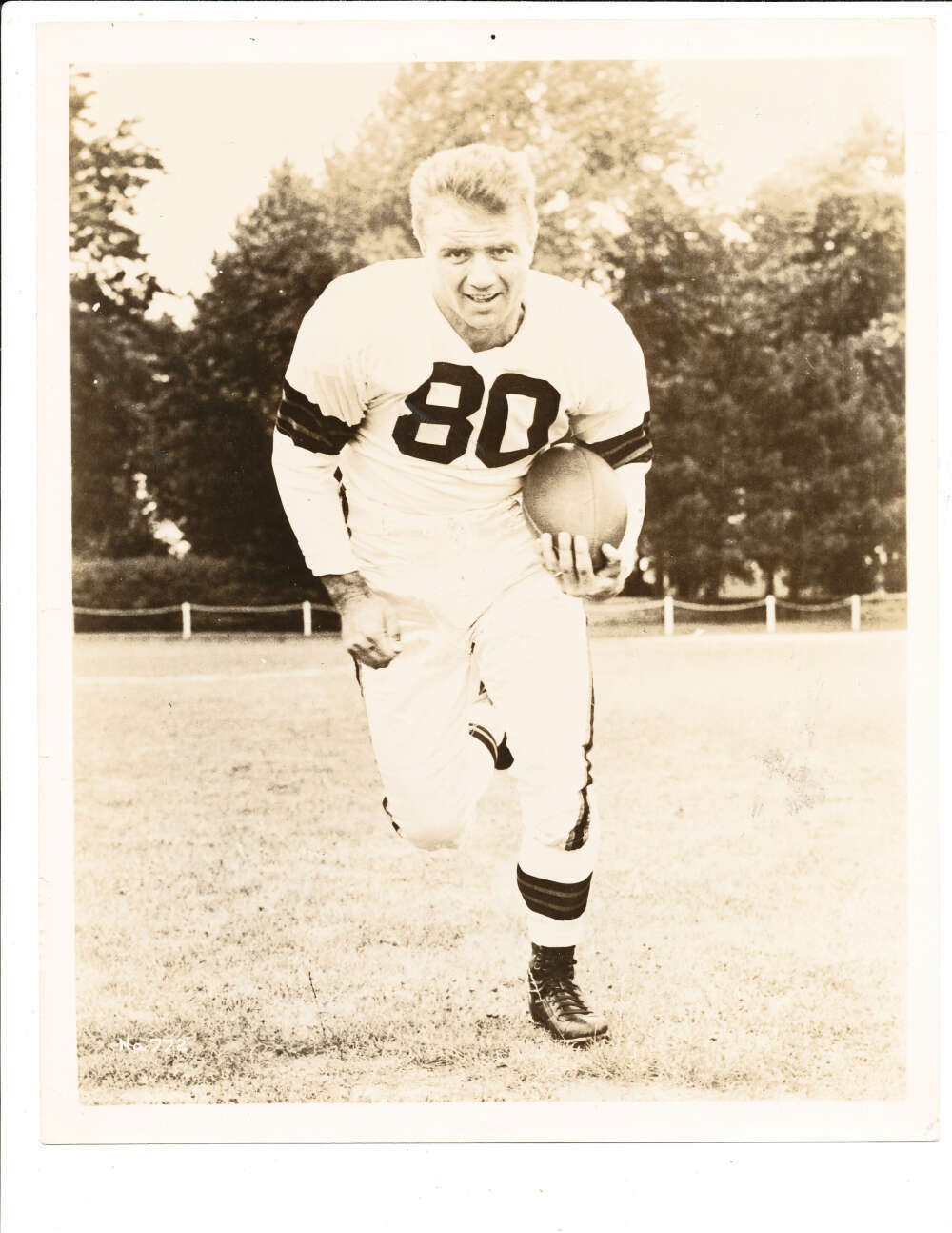 1947  Bob Cowan Halback  Cleveland Browns Team issued Picture 8x10 bx47