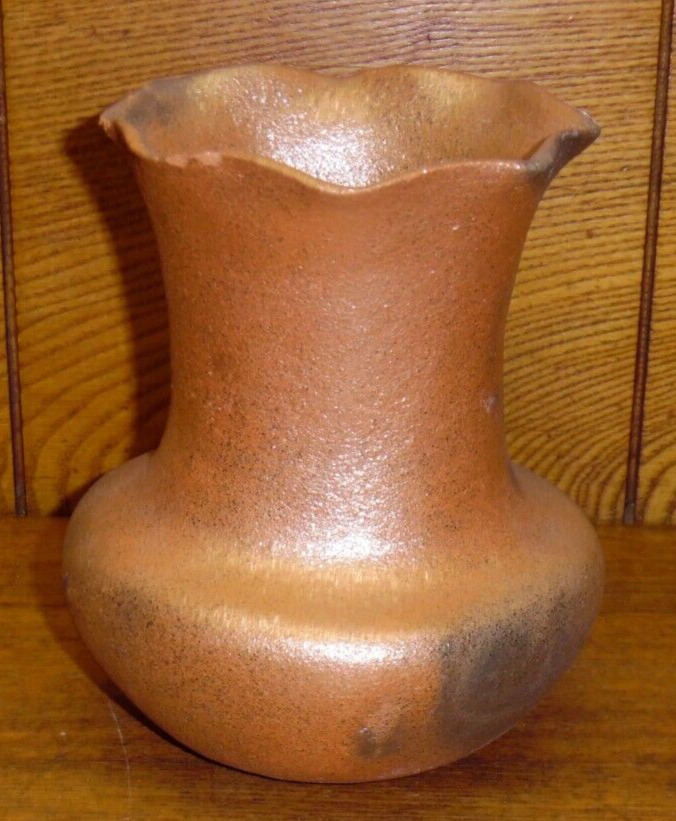 Angie Yazzie Taos Pueblo NM Native American Art Pottery Vase - 6\