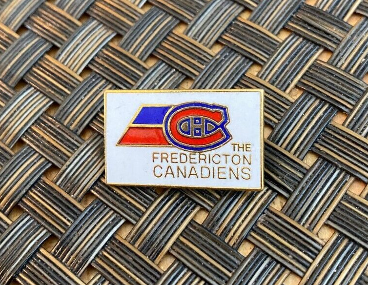 VINTAGE NHL HOCKEY THE FREDERICTON CANADIENS COLLECTIBLE PIN RARE