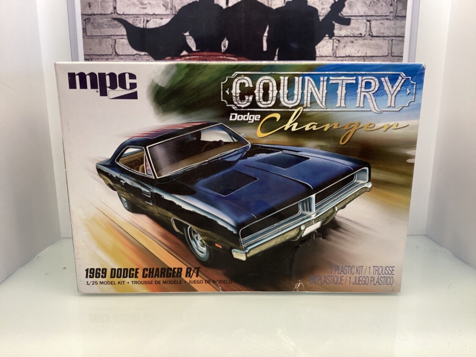 MPC  COUNTRY 1969 DODGE CHARGER R/T 1:25 SCALE