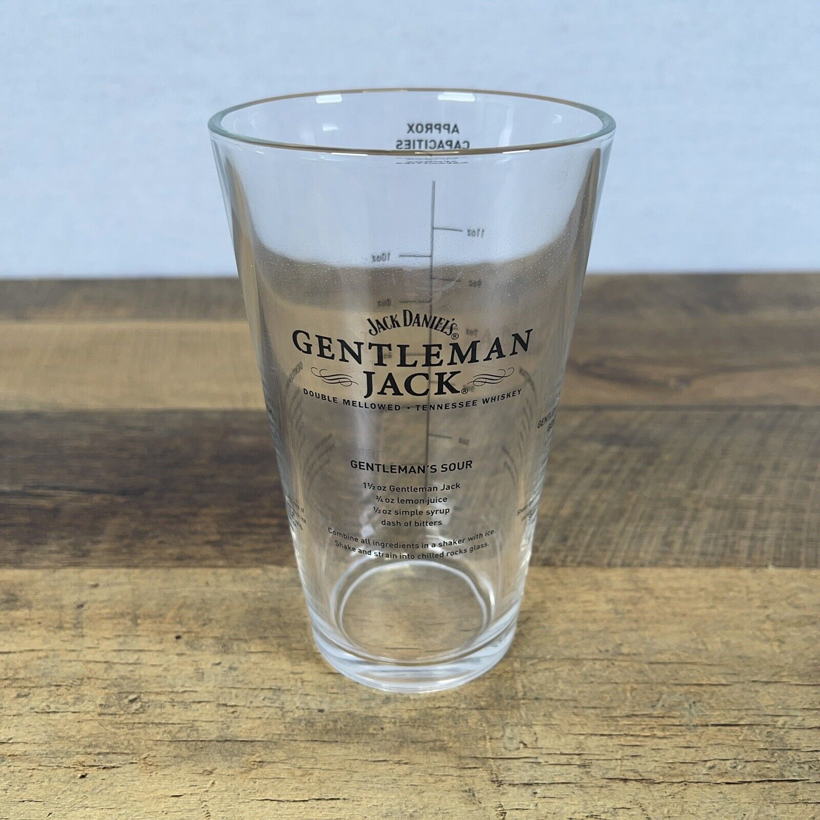 Jack Daniels Gentleman Jack Cocktail Mixer Shaker Glass - Smash Sour Manhattan