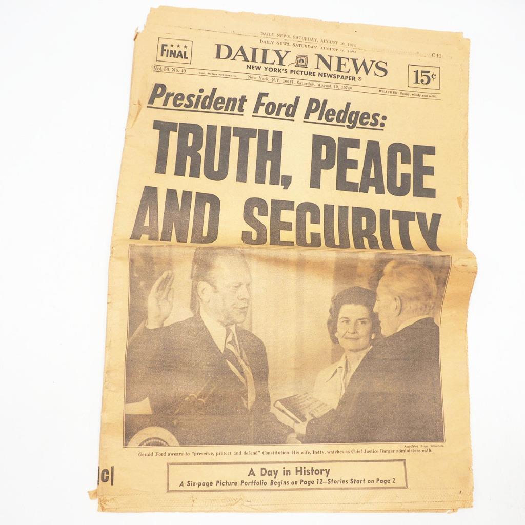 Newspaper New York Daily News President Ford August 10 1974
