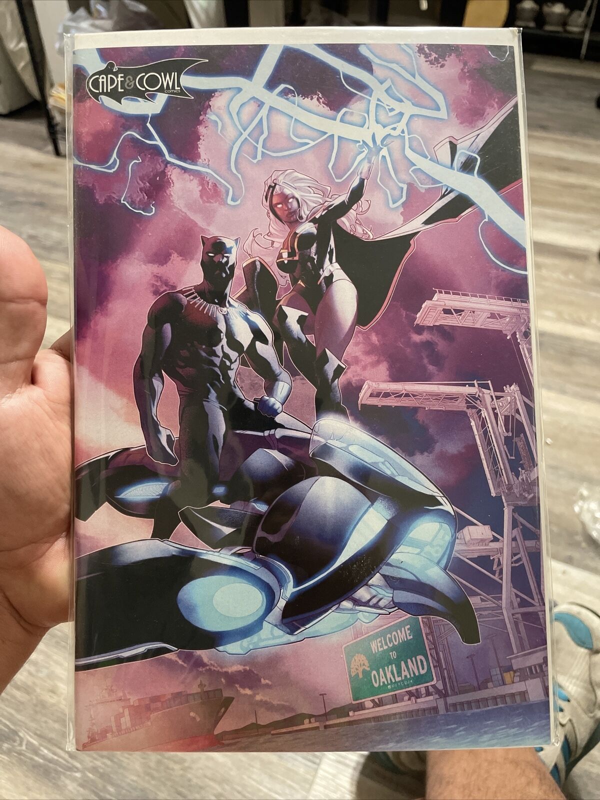 BLACK PANTHER 1 CAPE AND COWL EDITION OAKLAND VARIANT