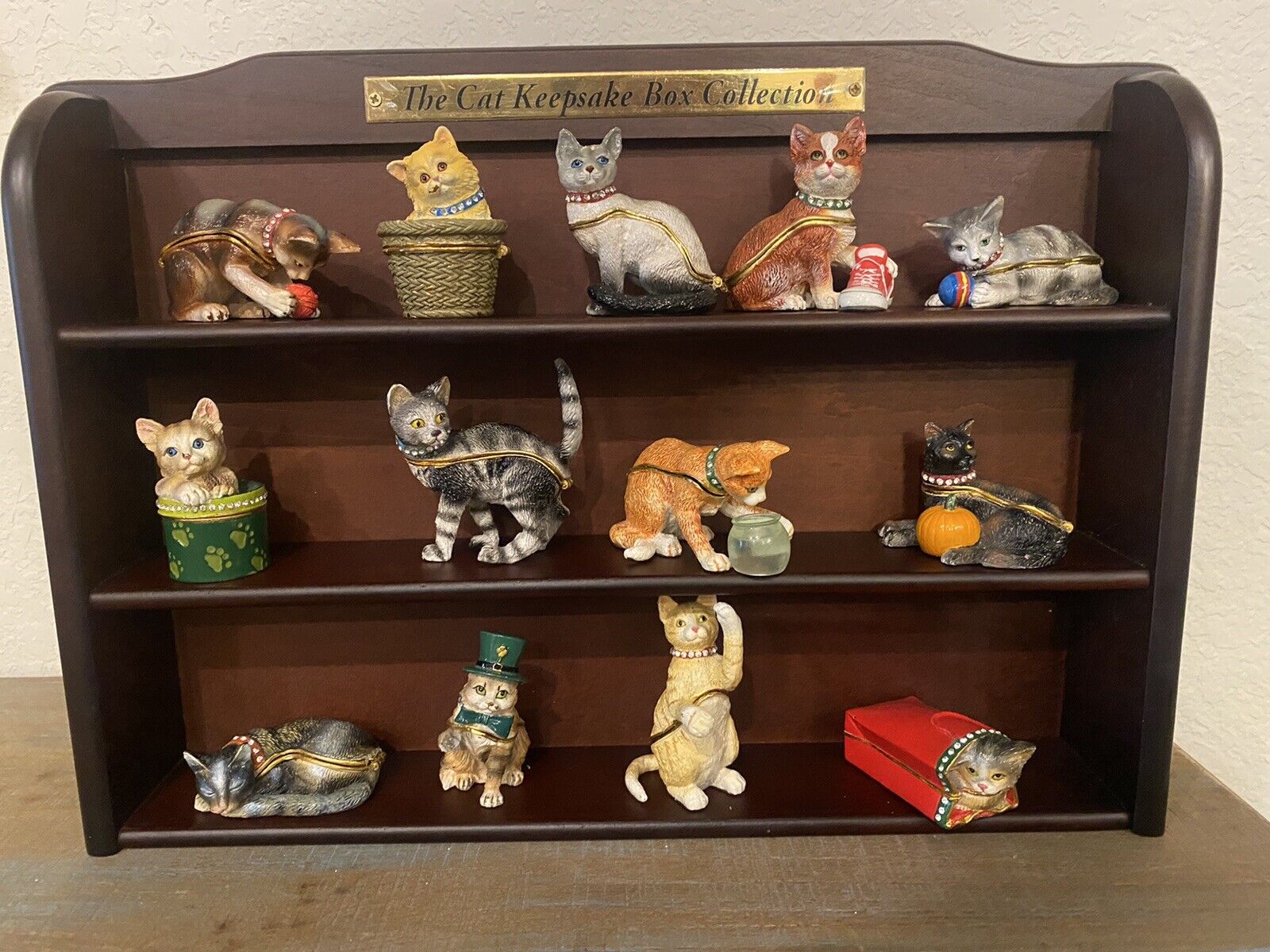 Willabee & Ward DANBURY MINT 13 CAT  Treasure Box COLLECTION & Wood Shelf RARE