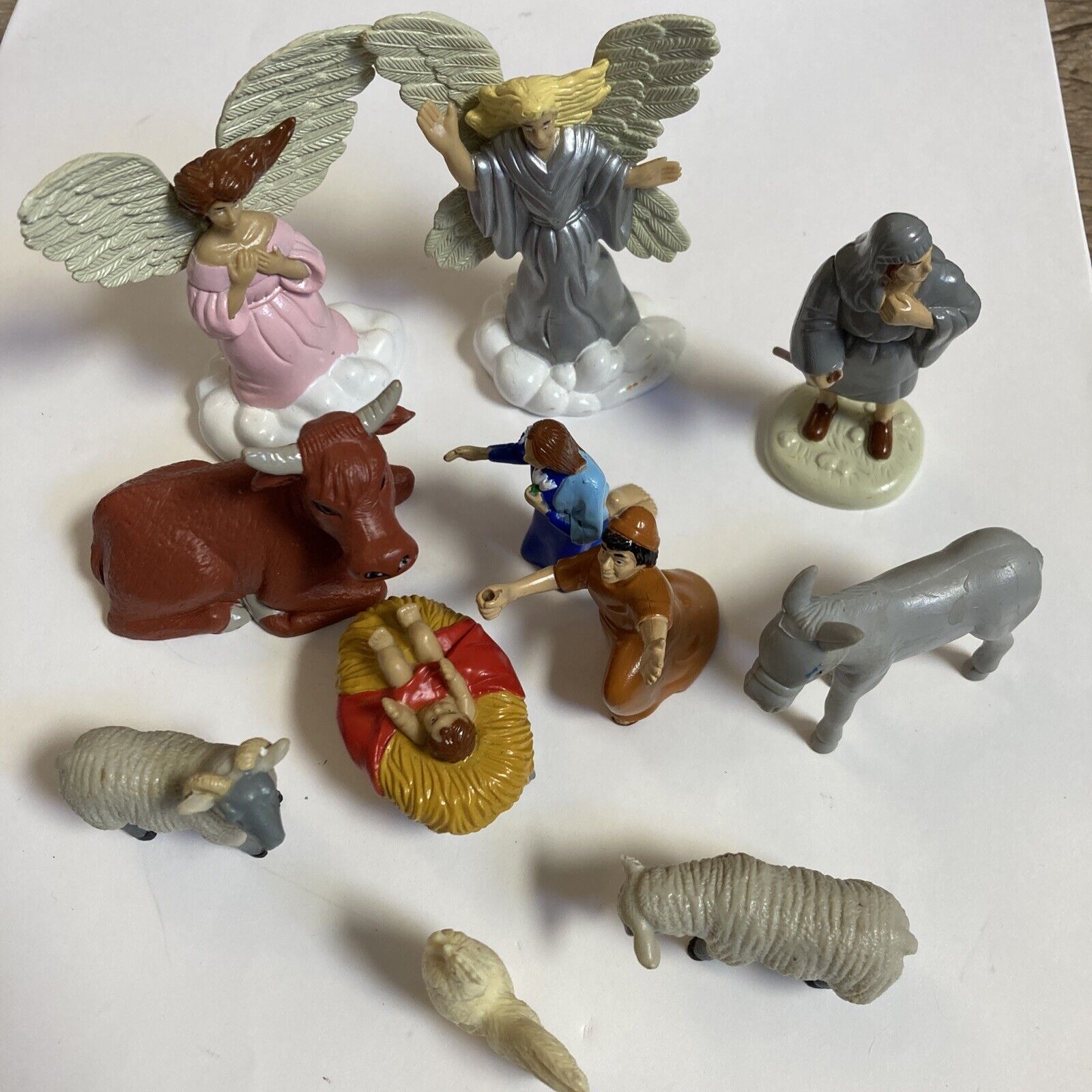 Lot of 11 Vintage Nativity Figures 1998 CSi  Figurines  Animals, Angels, Jesus