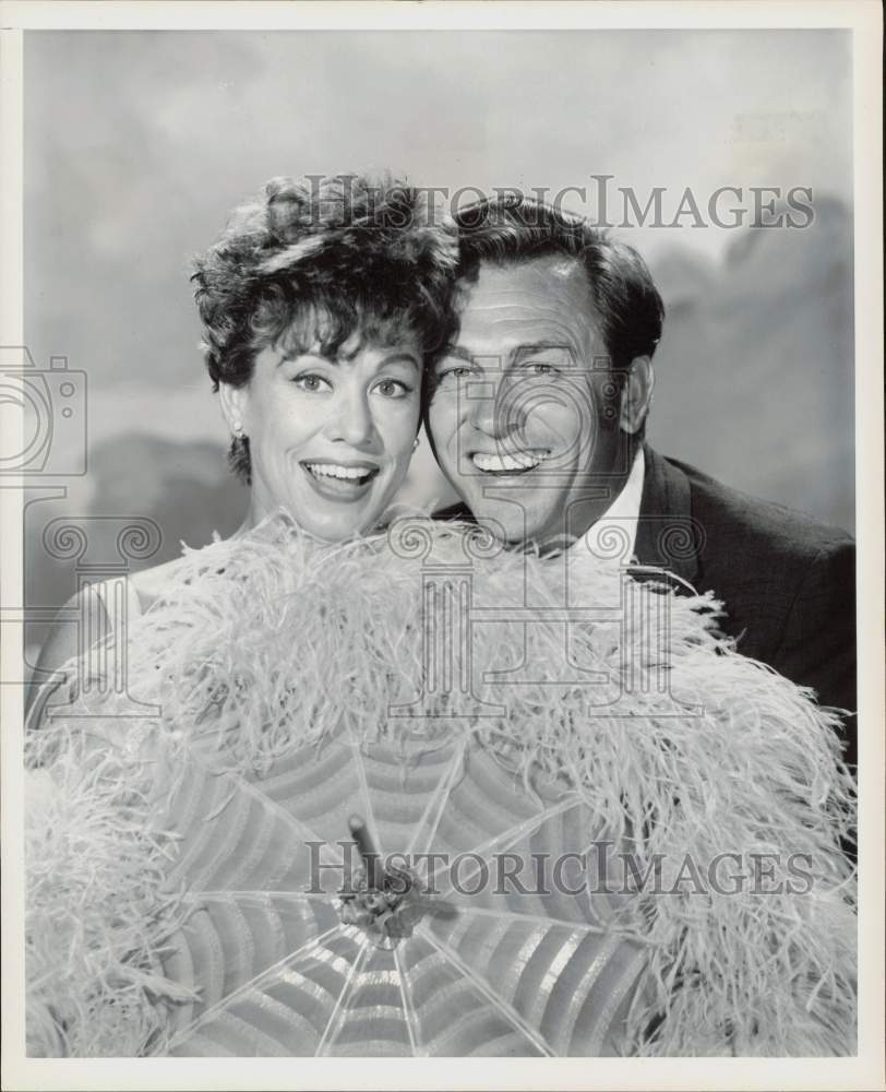 1959 Press Photo Patrice Munsel and Howard Keel sing in \
