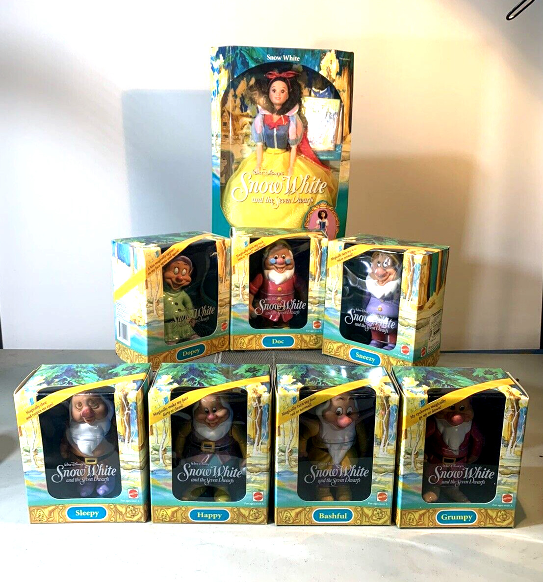 VTG 1992 Mattel Disney Snow White & The Seven Dwarfs Figures Complete Set (11A)