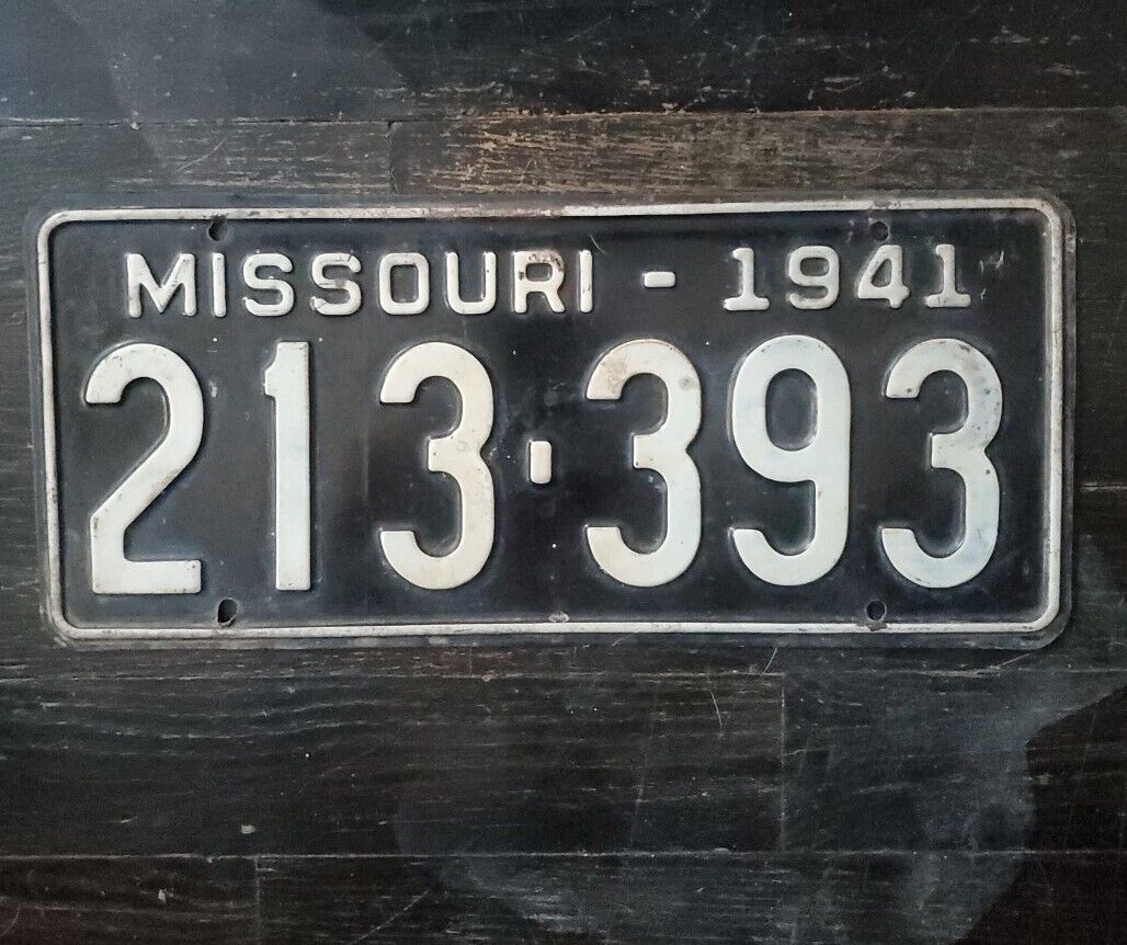 1941 Missouri VTG License Plate Auto Tag Passenger Car MO 213 393 Pre-War Man