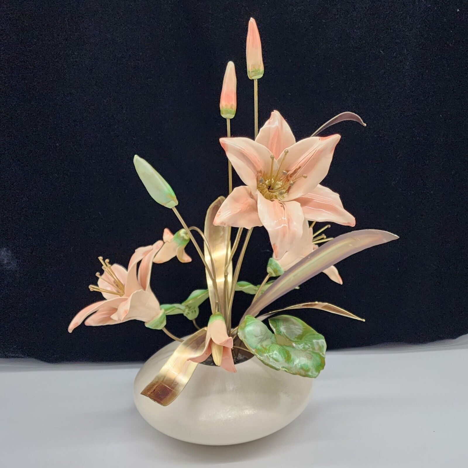 Winifred Cole Ceramic Metal Flower Arrangement Modanna Lily Pink Round Planter V