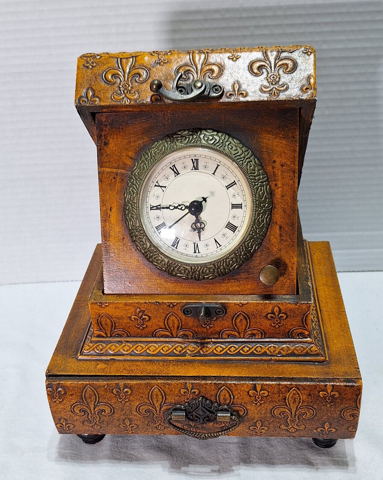 VTG Footed Hidden Treasure Wooden Box Quartz Desk Clock Victorian Ornate WORKS