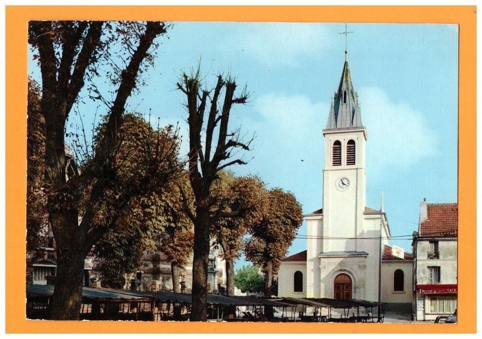 PIERREFITTE (93) ST-GERVAIS CHURCH MARKET STANDS in 1972
