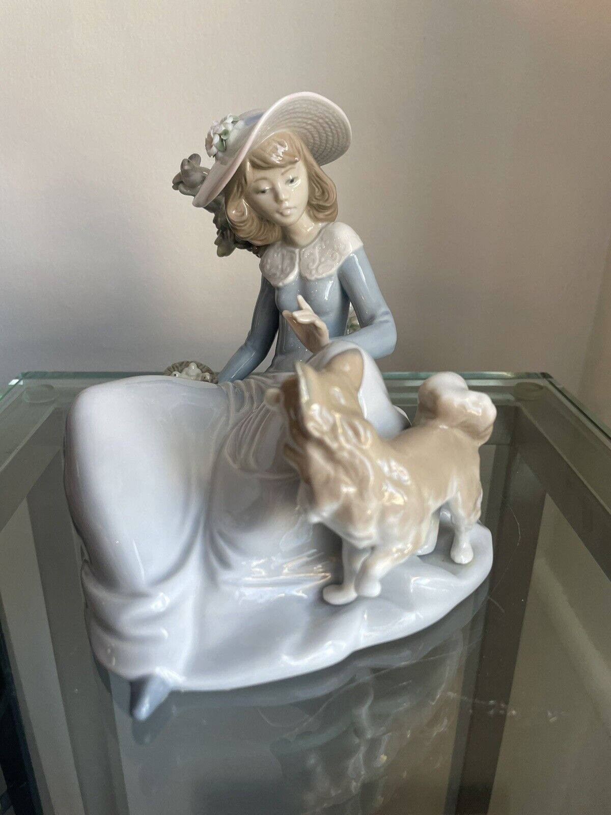 Lladro Collectible Figurine “Not Too Close” Rare