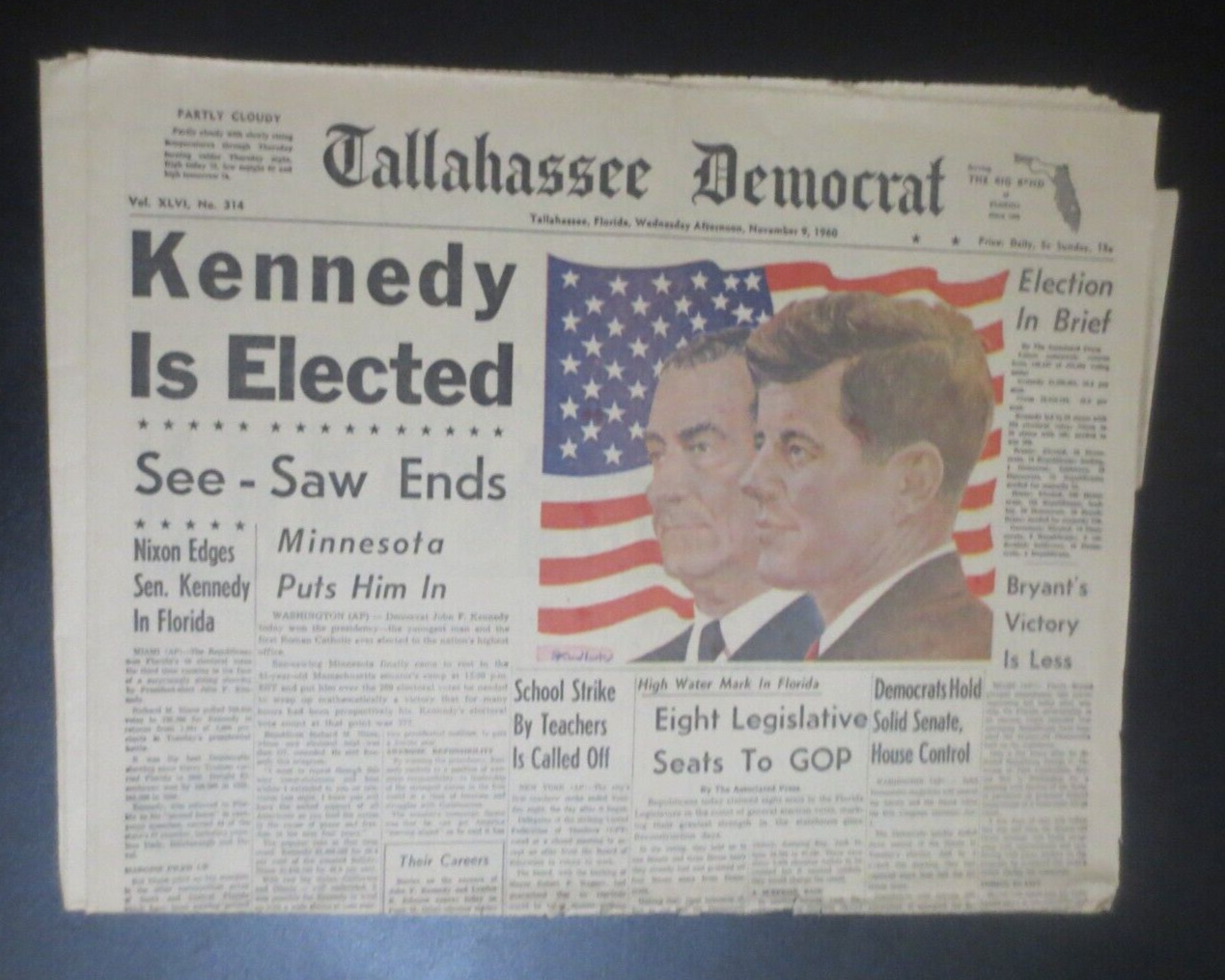 Tallahassee Democrat KENNEDY IS ELECTED  Nov 9, 1960 Newpaper 21 pgs 2 section