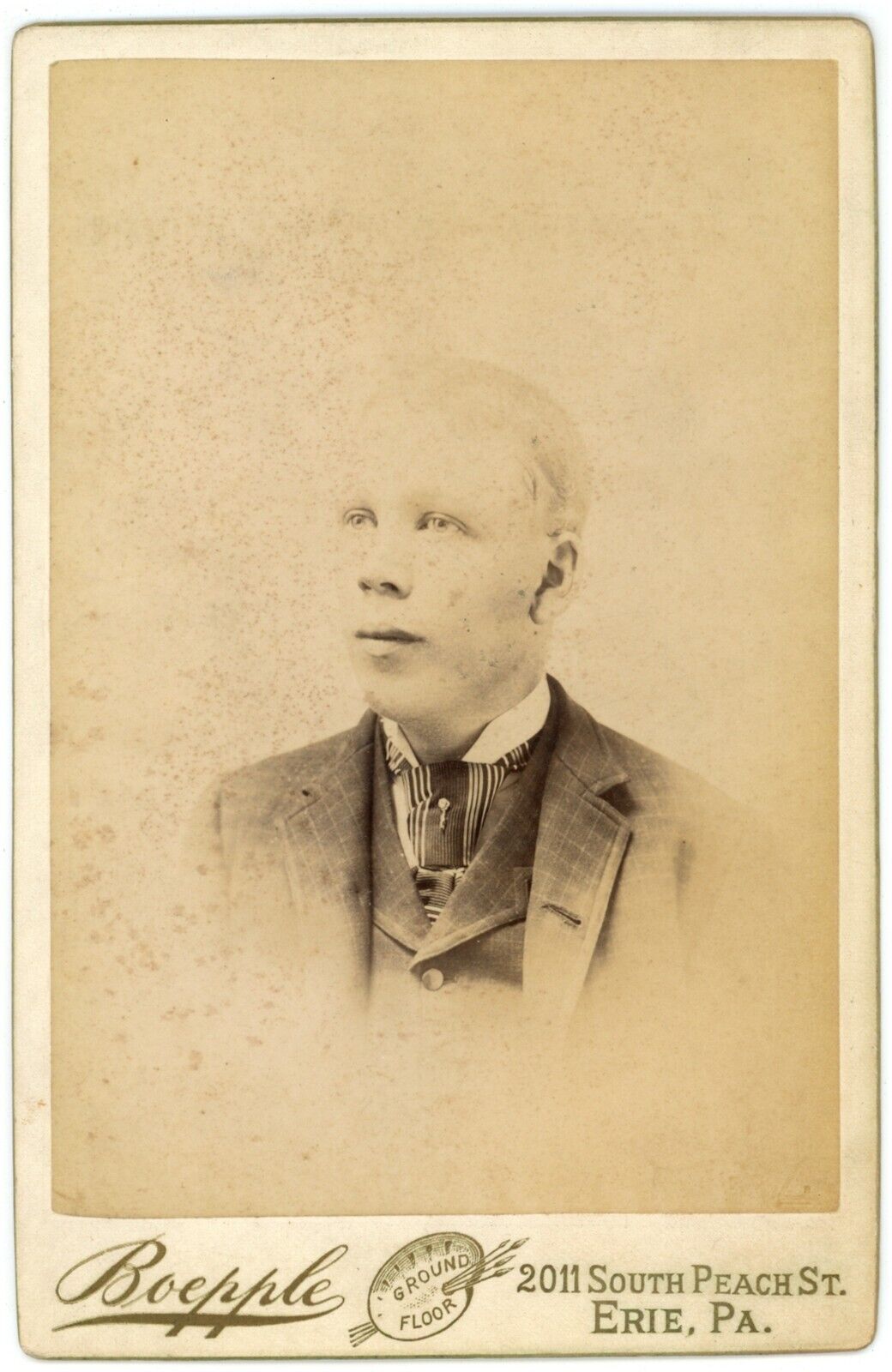 CIRCA 1890'S Incredibly Rare CABINET CARD African American Albino Man Erie, OH