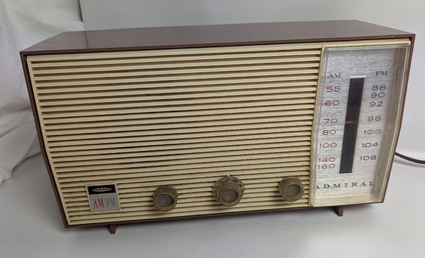 Vintage Admiral AM/FM Phono Table Radio Mid Century Modern Y3907 Works