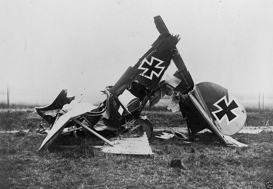 Wreckage of German Albatross D. III Fighter Biplane - 8x10 World War I Photo WWI