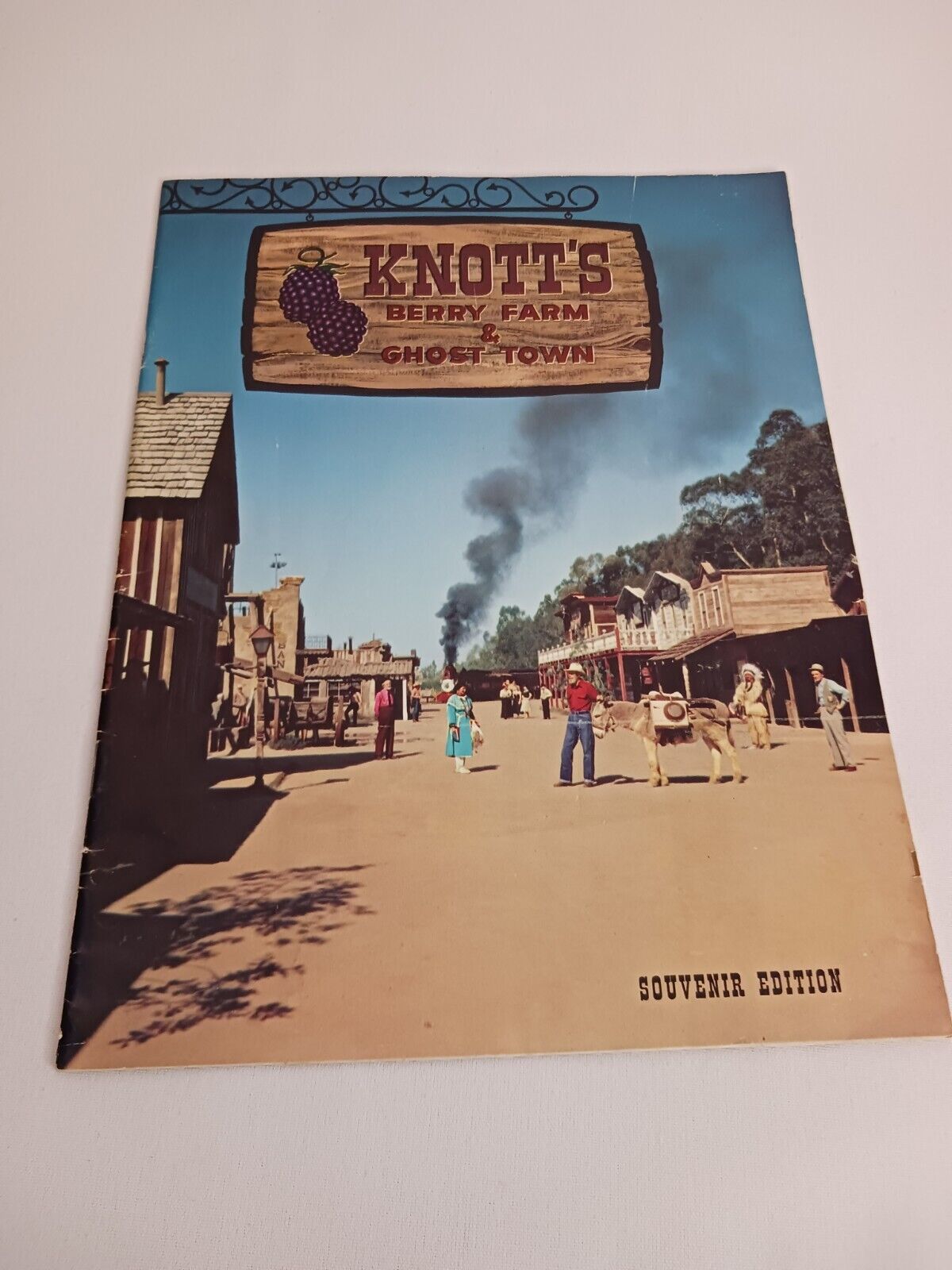 Vintage c.1960's Knott's Berry Farm & Ghost Town Buena Park California Souvenir 