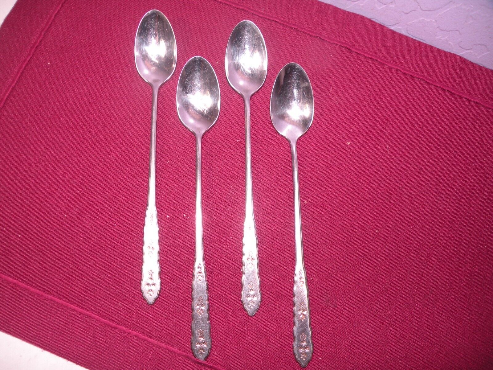 Set Of 4 Oneida Distinction Deluxe Stainless FLORAL BOUQUET Iced Tea Spoons GA4