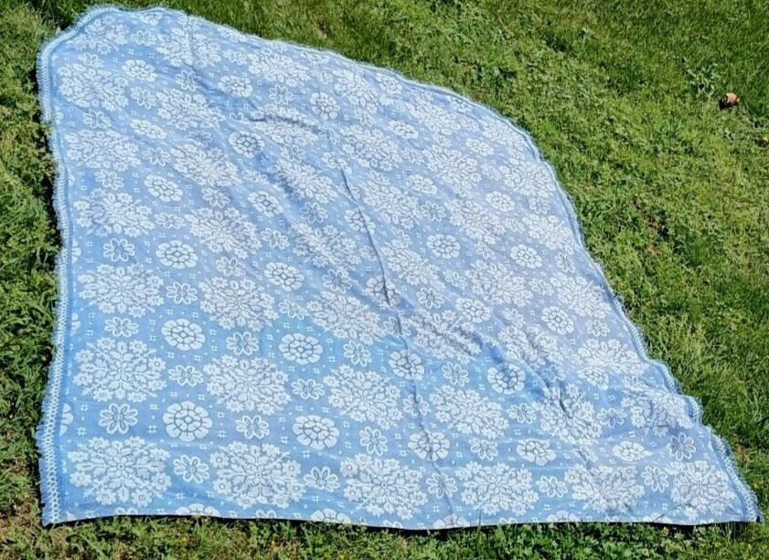 VTG 70\'s Retro Sears Roebuck Lexington Large Blue Floral Throw Blanket Bedspread