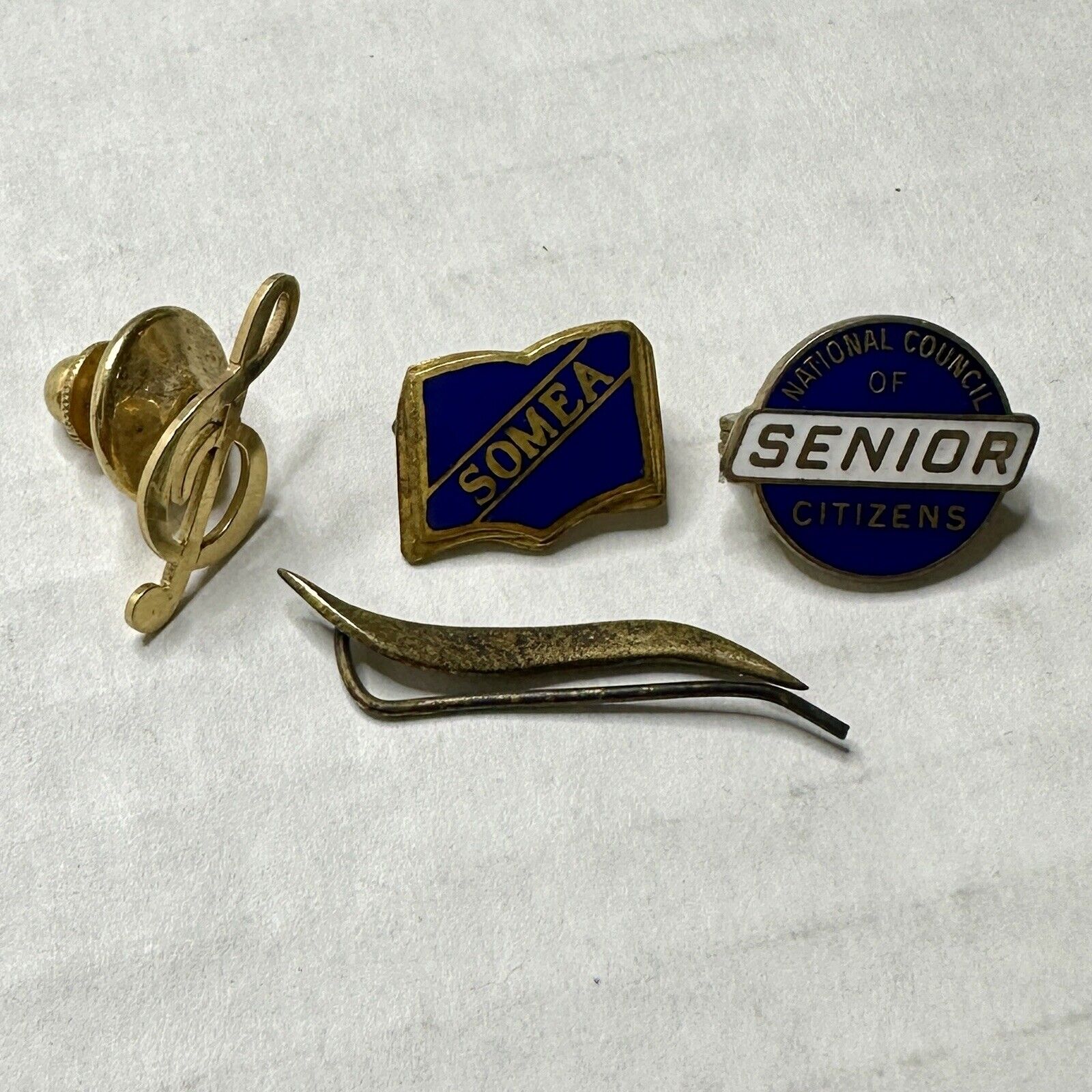 Lot Of 4 Vintage Collectible Hat Label Pins Somea, Senior Citizens, Treble Clef