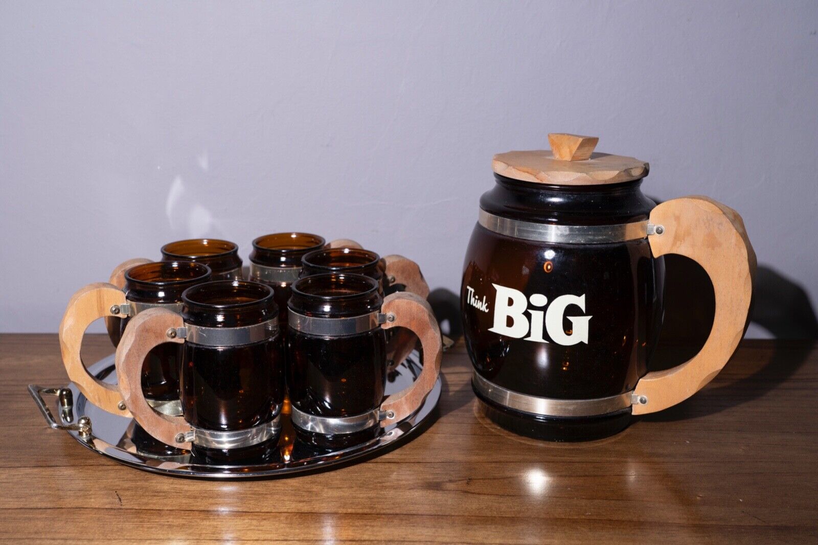 Siesta Ware 8 Piece Brown Glass Wood Handle Mugs Huge THINK BIG with Kromex Tray