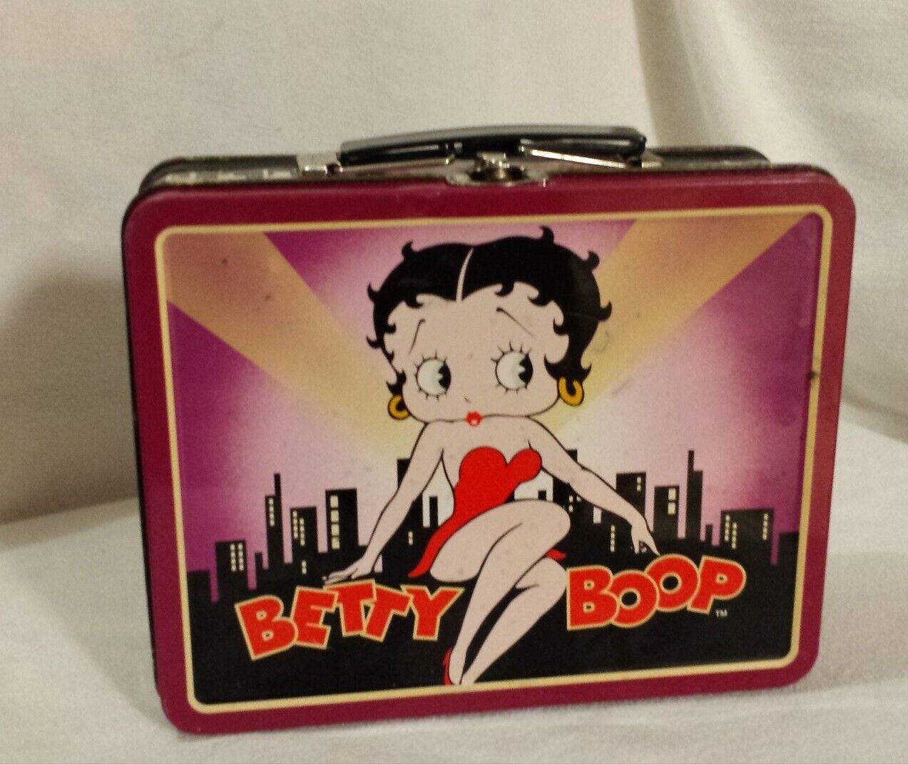 Vtg Betty Boop Metal Tin Lunch Box King Features Syndicate Purple 90s Distressed