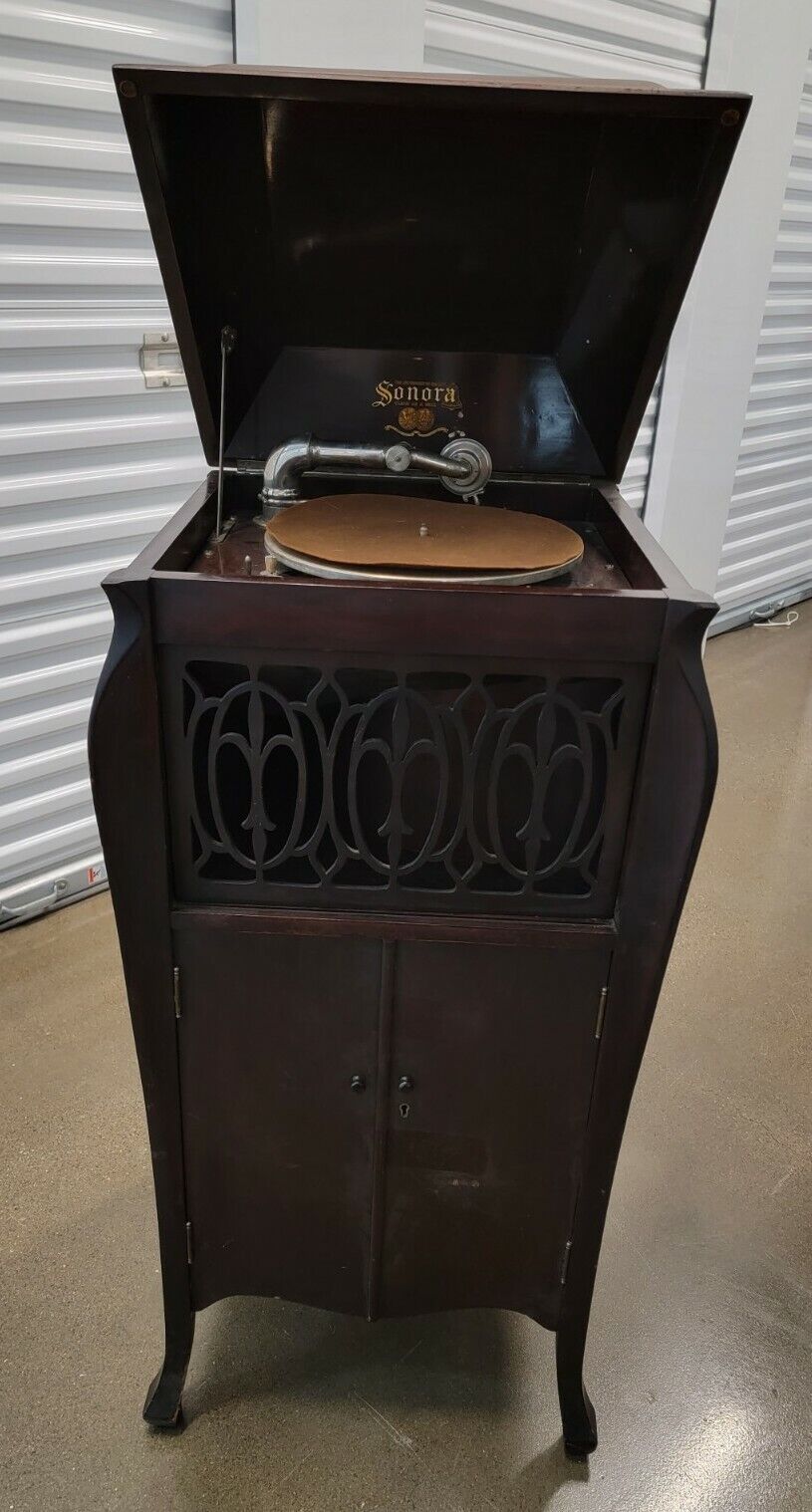 Antique Sonora Hand Crank Phonograph Minuet, Dated 07/1919