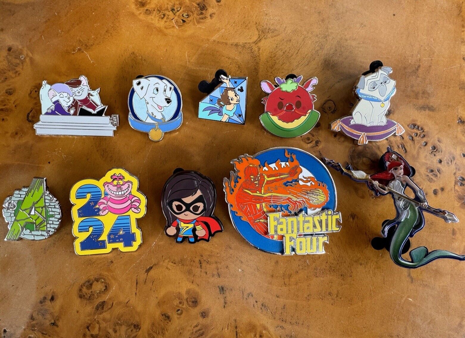 AUTHENTIC Lot of 10 Disney Pins