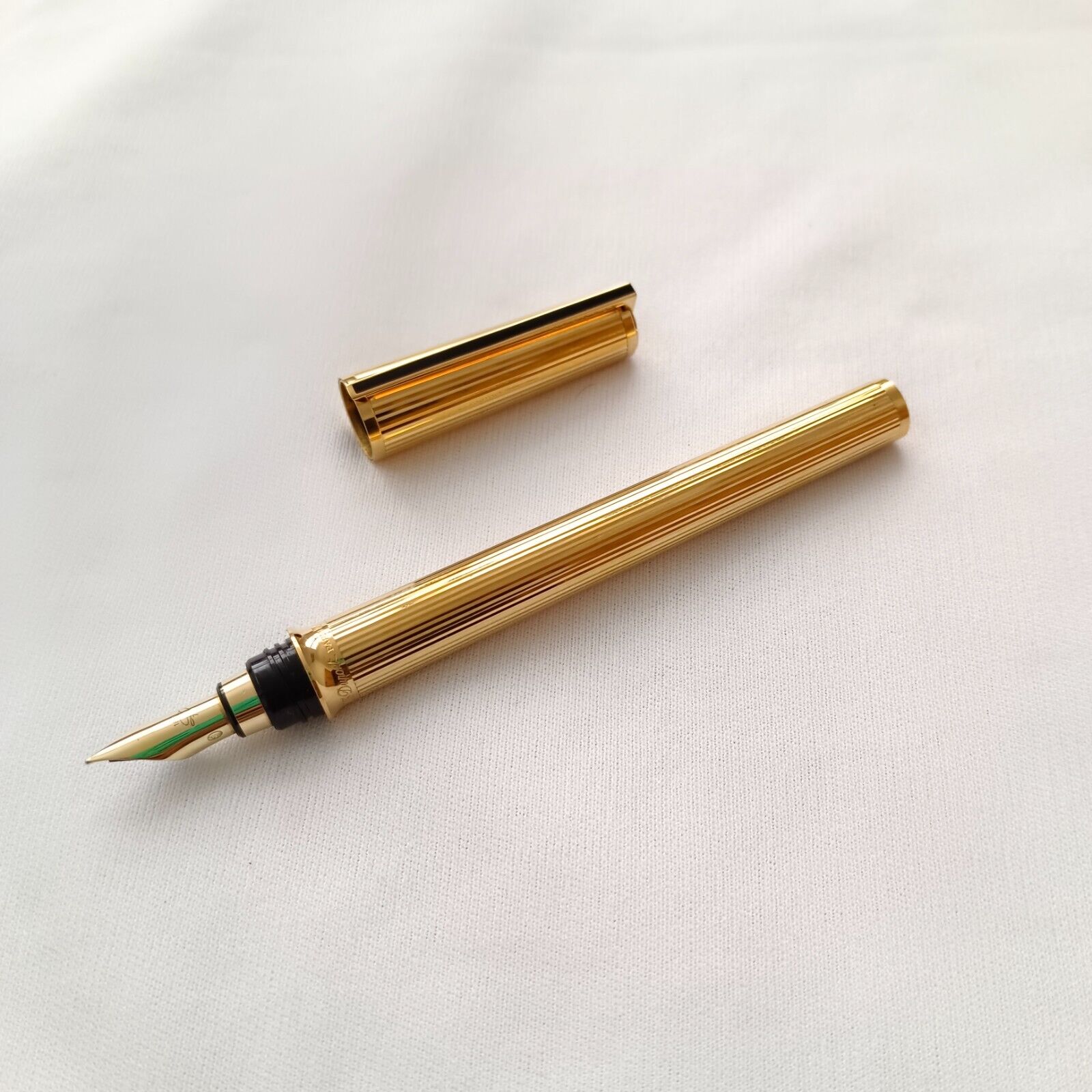 S.T. Dupont Montparnasse Gold Plated Guilloche Fountain Pen with 18kt Gold Nib